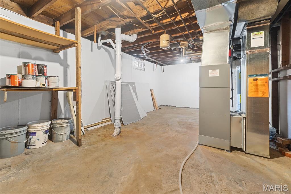 Florissant Road Terrace - Residential