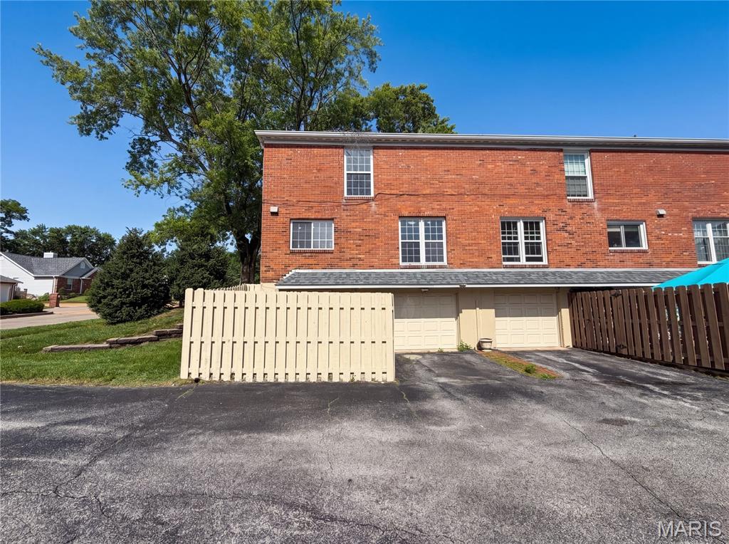 Woods Glen Condo 13 - Residential