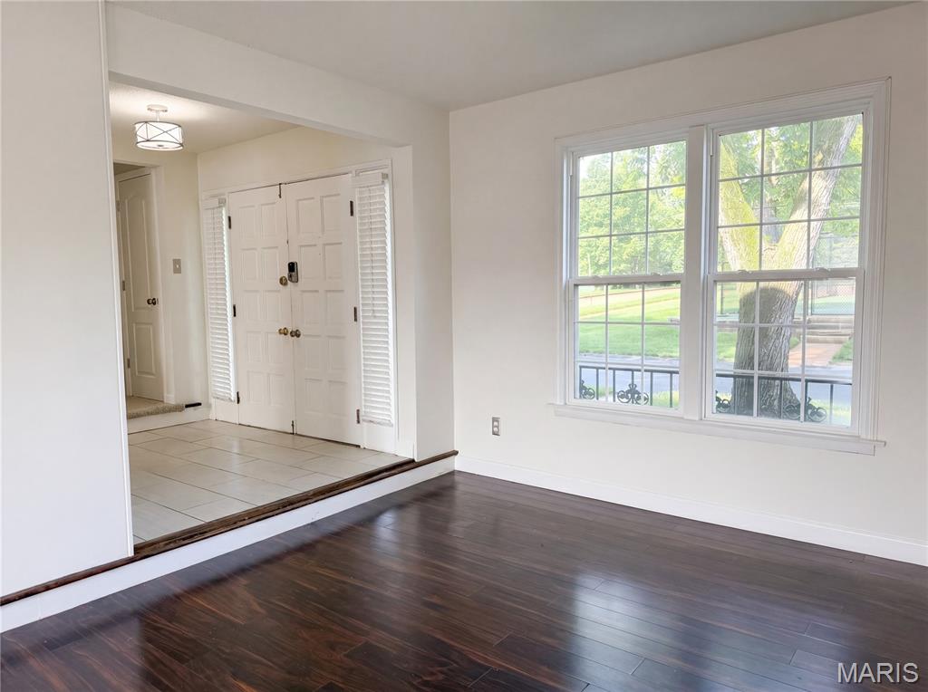 Woods Glen Condo 13 - Residential