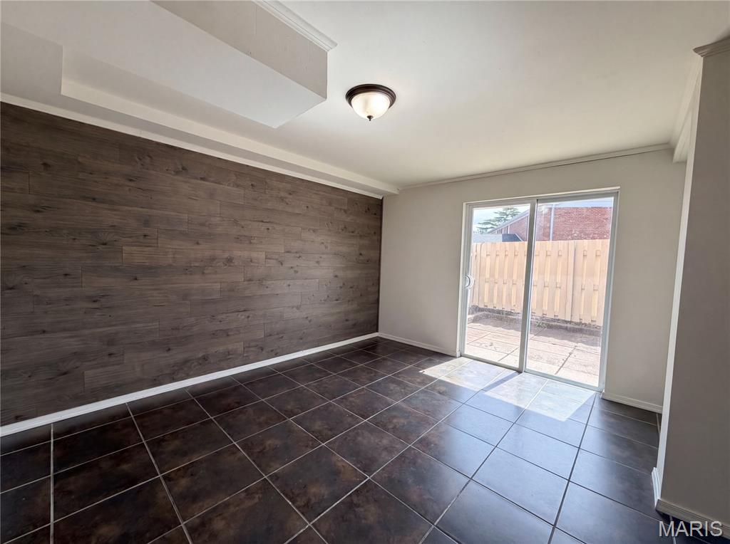 Woods Glen Condo 13 - Residential