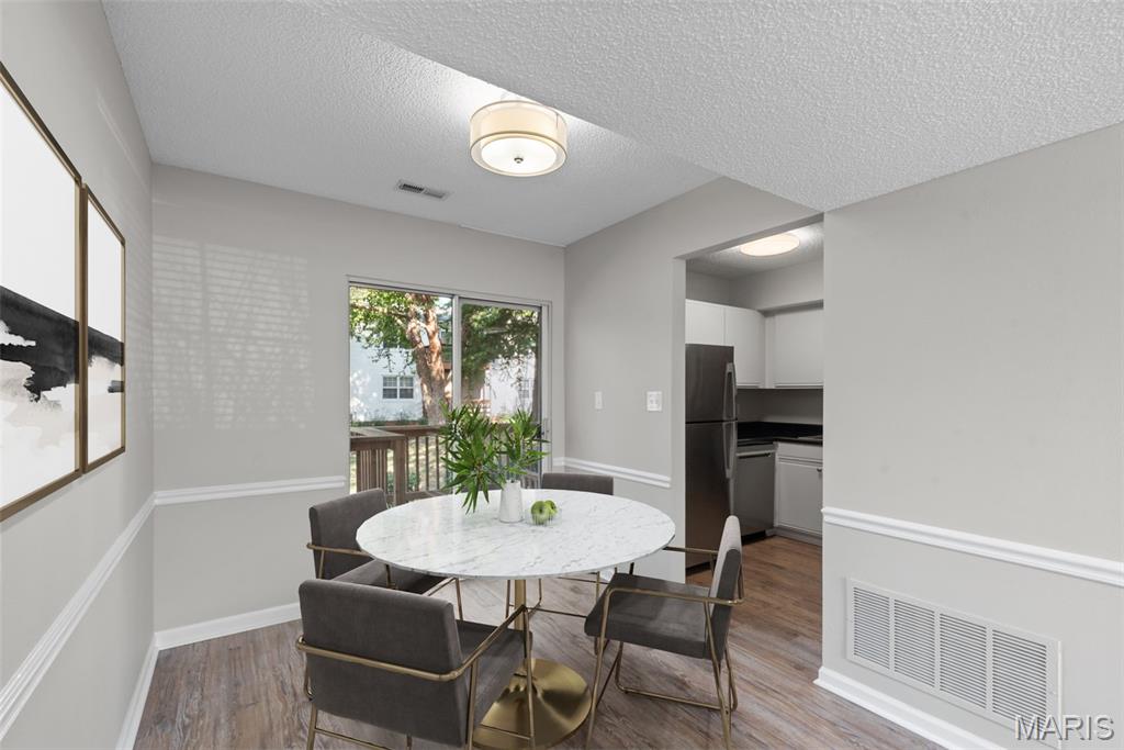 Brentwood Forest Condo Ph Six - Residential