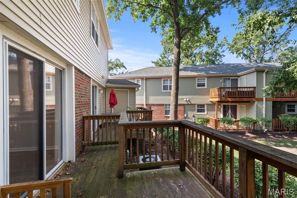 Brentwood Forest Condo Ph Six - Residential