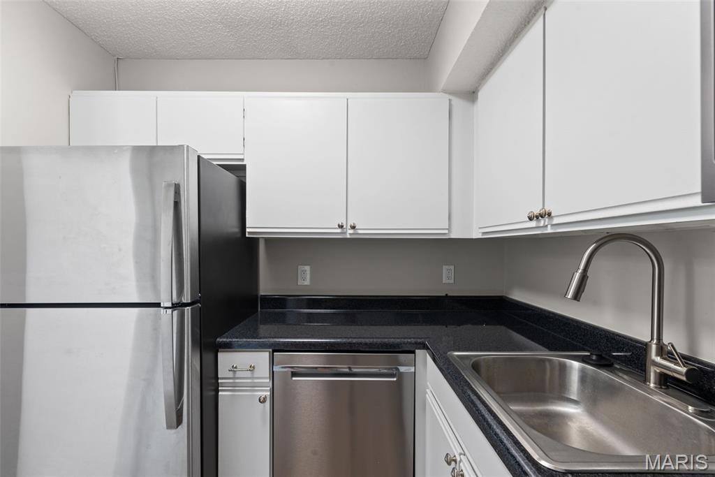 Brentwood Forest Condo Ph Six - Residential