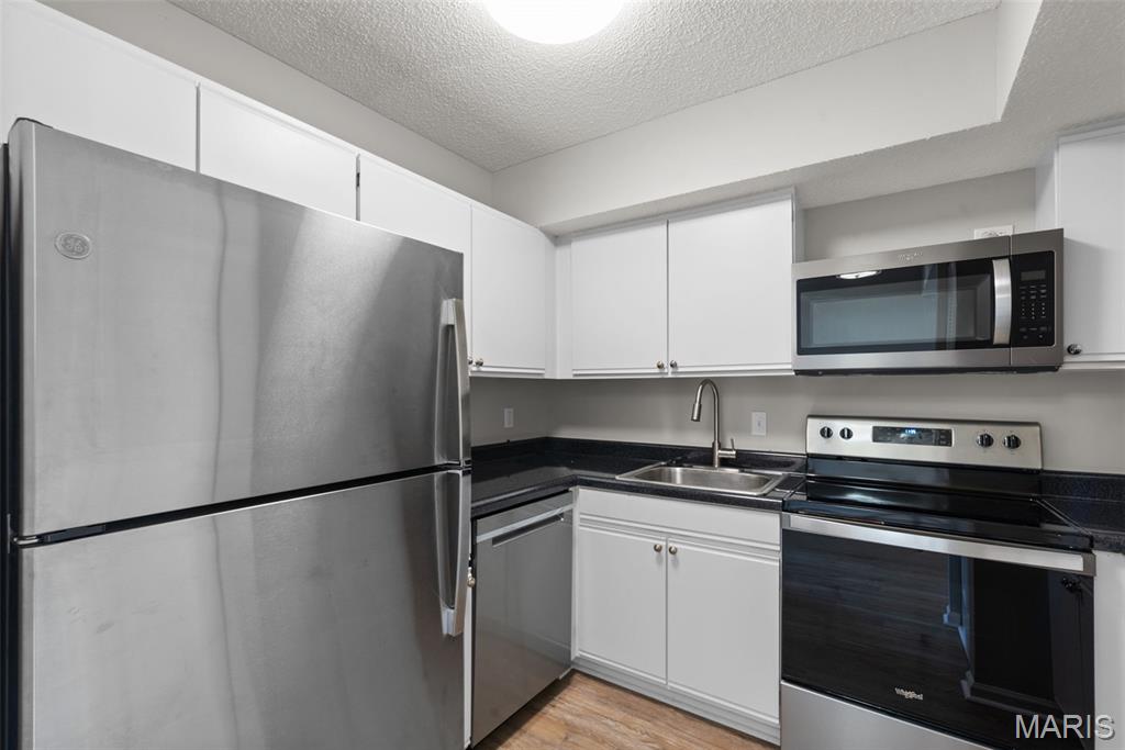 Brentwood Forest Condo Ph Six - Residential