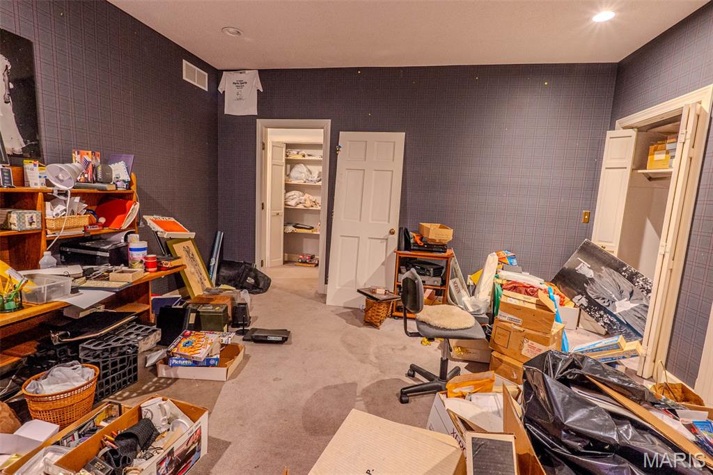 LEDGERWOOD ESTATES - Residential