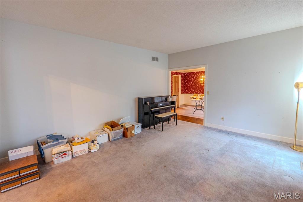 LEDGERWOOD ESTATES - Residential