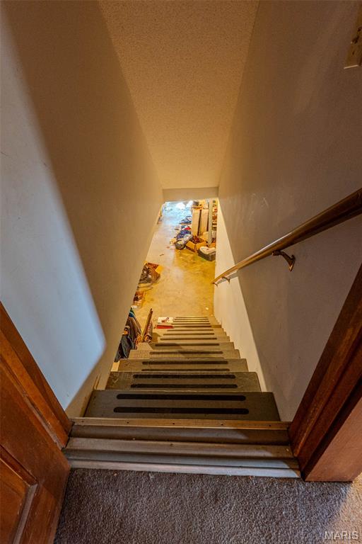 LEDGERWOOD ESTATES - Residential