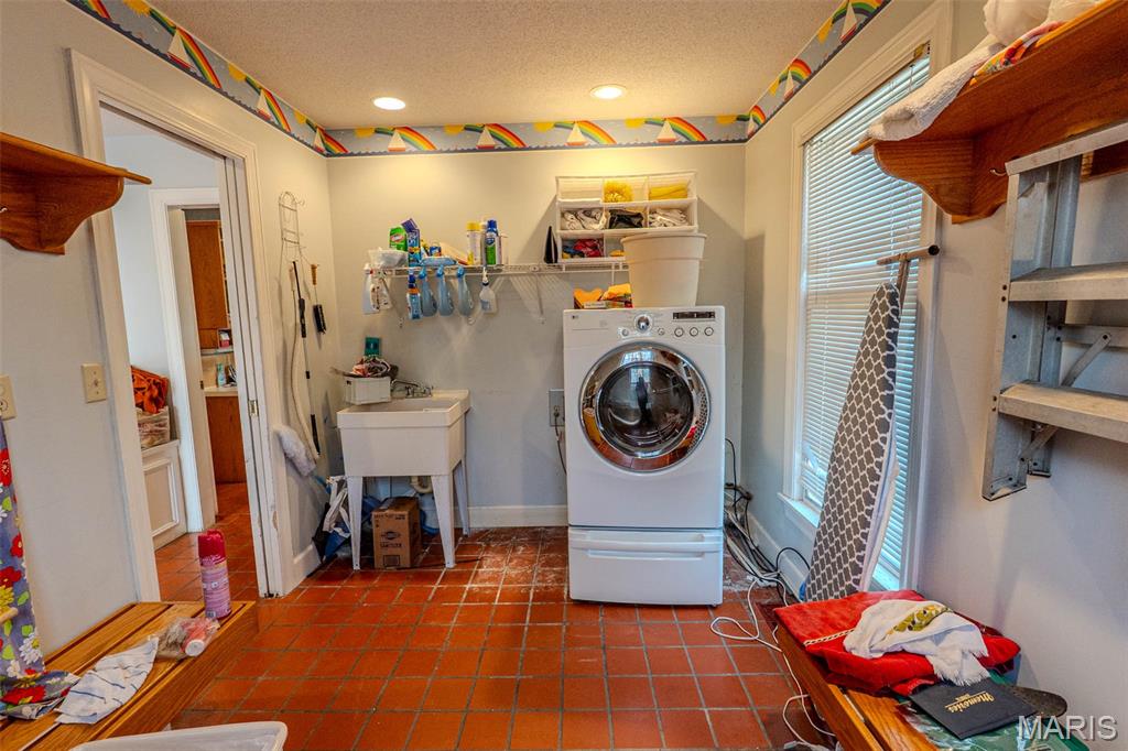 LEDGERWOOD ESTATES - Residential