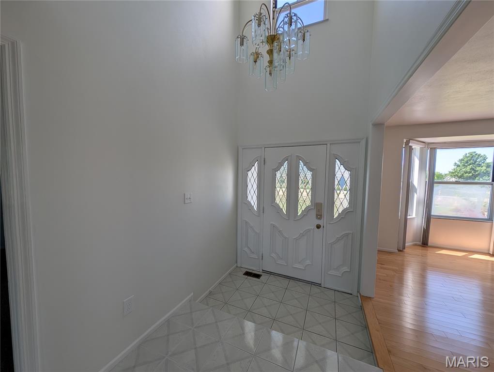 1029 Villa Gran Way