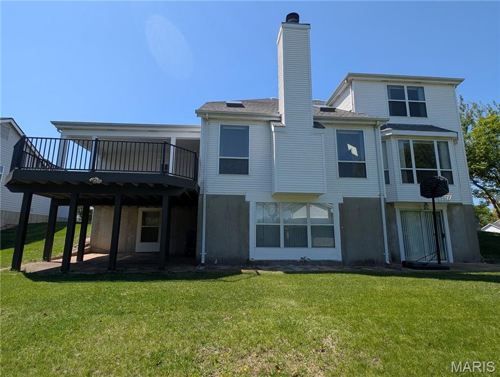 Photo of 1029 Villa Gran Way, Fenton, MO 63026 (MLS # 26024719)