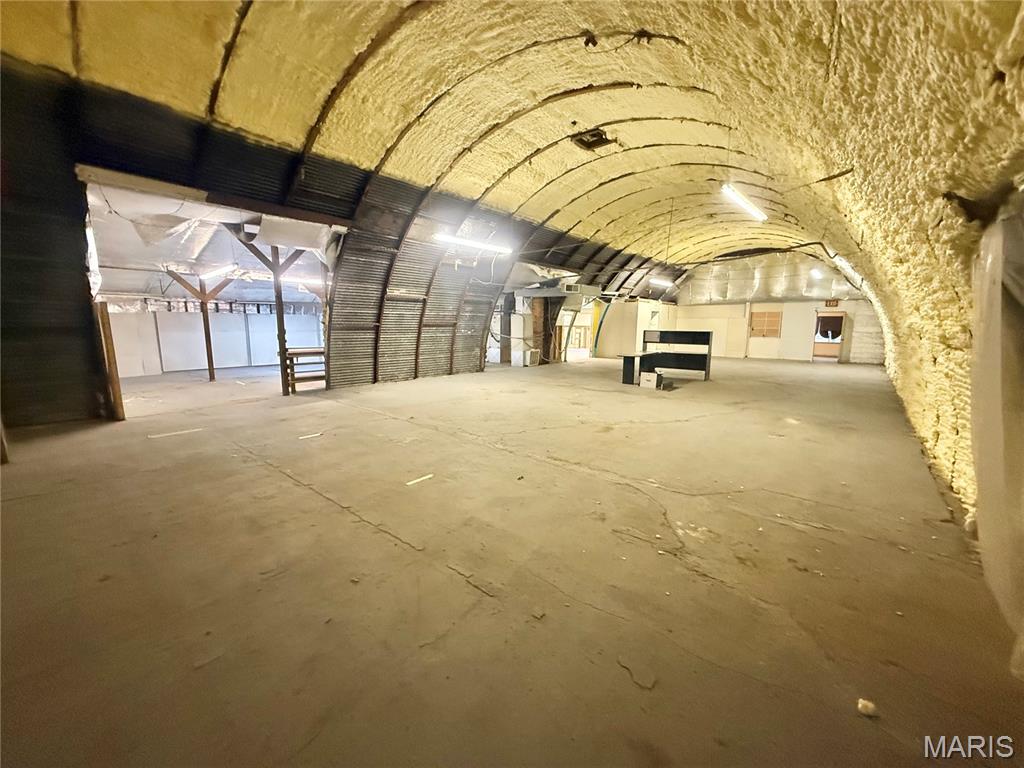 n/a - Commercial Sale