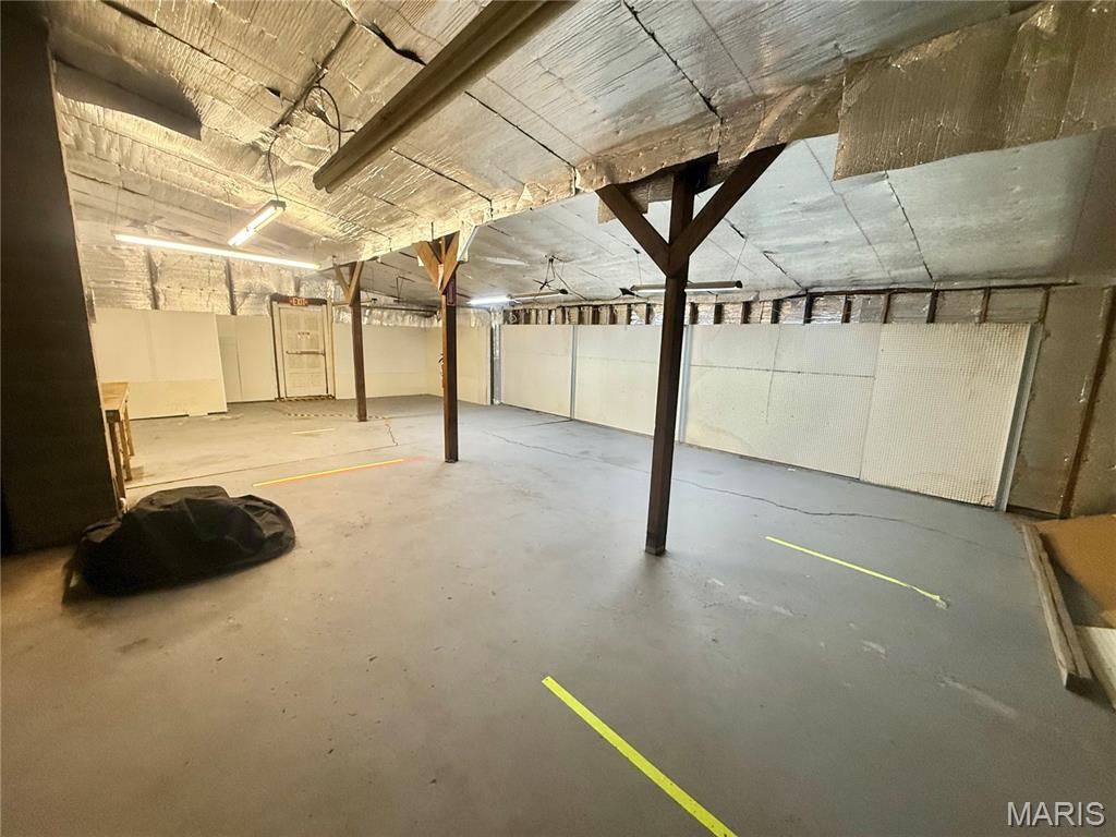 n/a - Commercial Sale