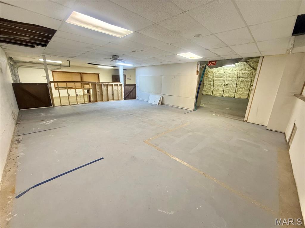 n/a - Commercial Sale