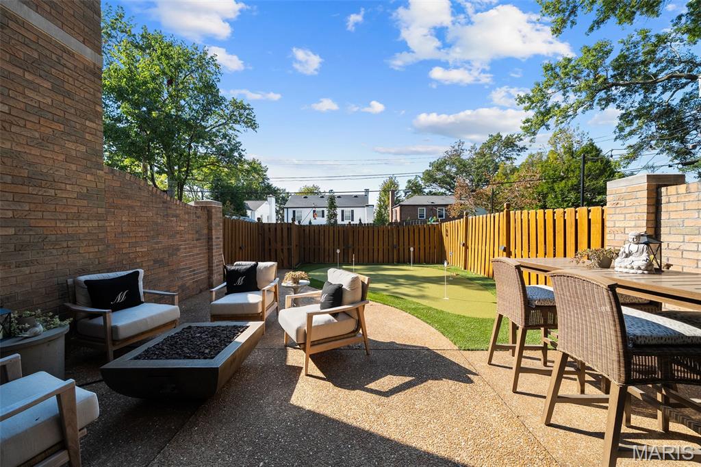 Villas Of Clayton Gardens Condo The - Residential