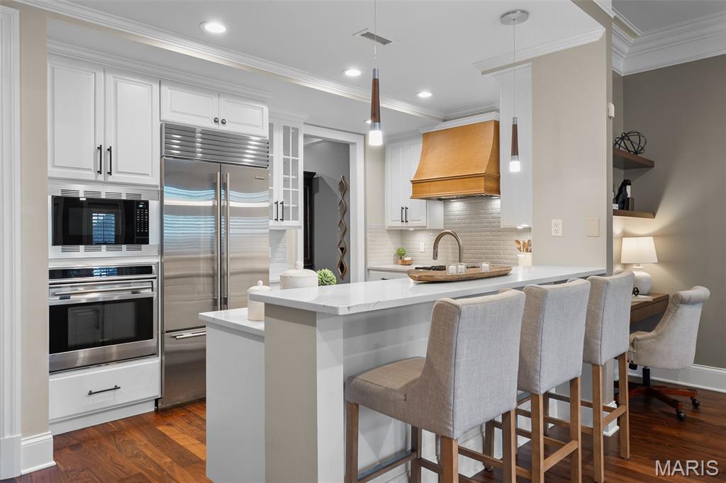 Villas Of Clayton Gardens Condo The - Residential