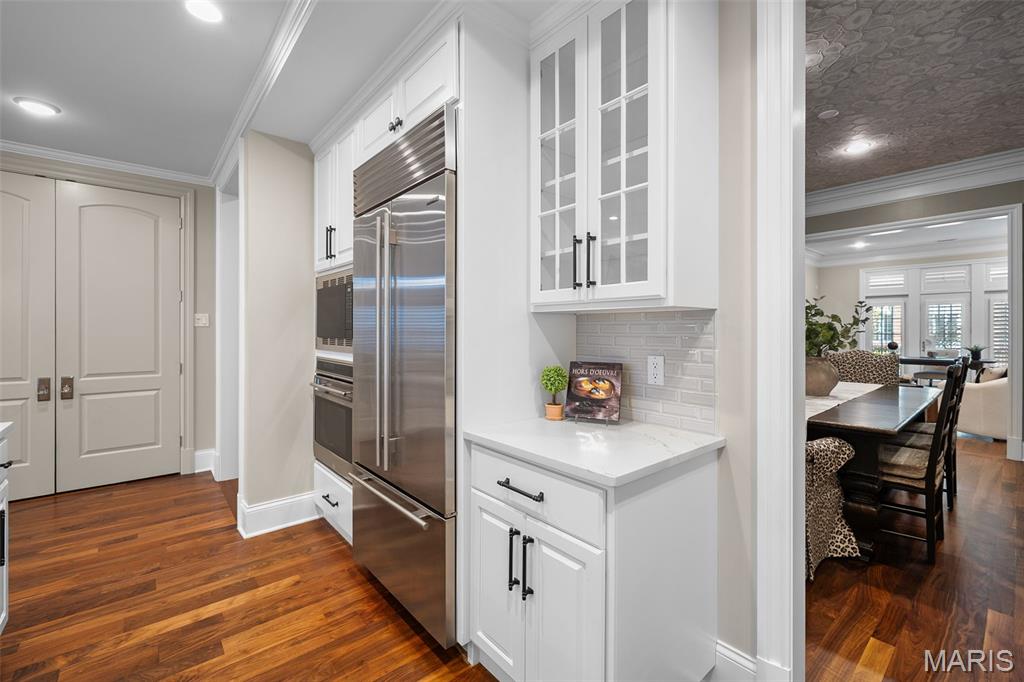 Villas Of Clayton Gardens Condo The - Residential