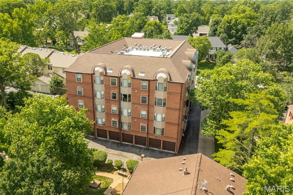 415 W Jefferson Avenue 301
