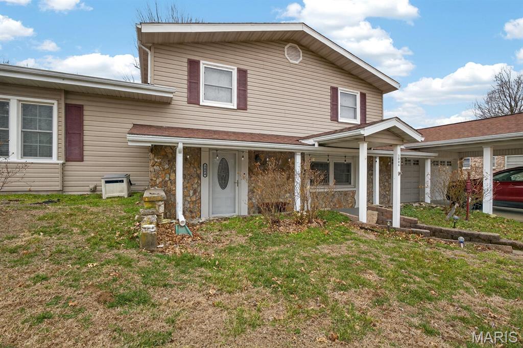 1004 M- North Hovis Street