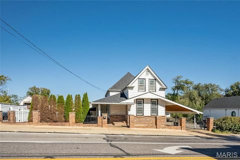 437 Hoffmeister Avenue St Louis MO 63125