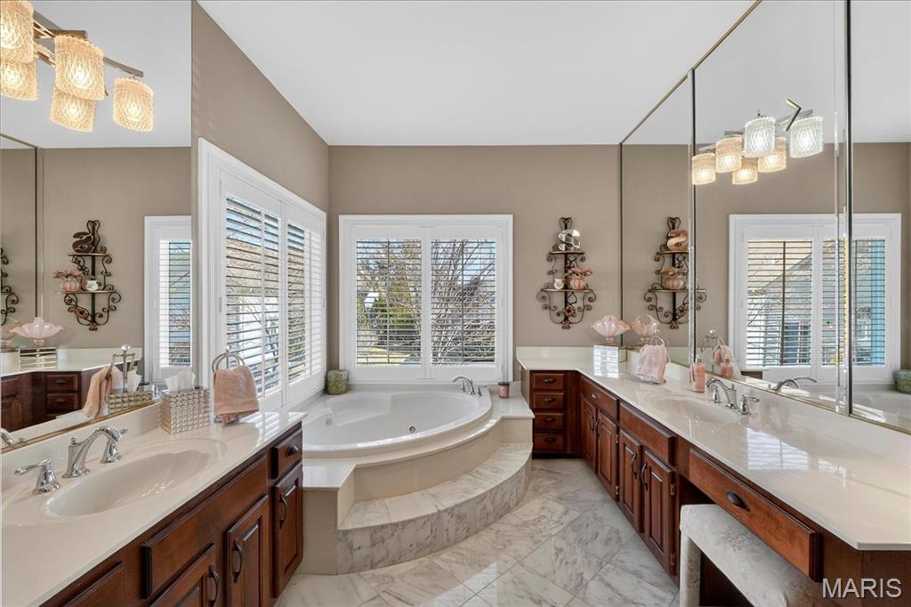 Oaktree Estates - Residential