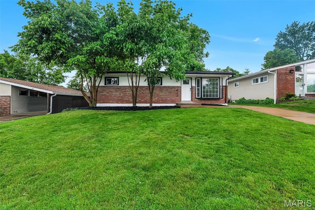 Oak Crest 1 - Residential