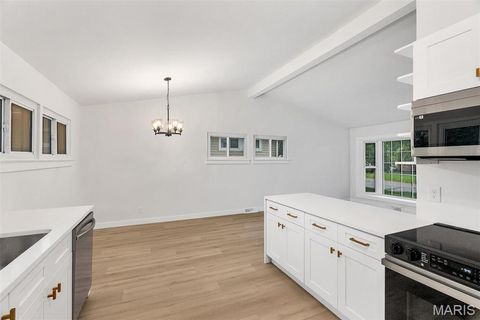 Tiny photo for 612 Sessions Avenue, Crestwood, MO 63126 (MLS # 26031243)