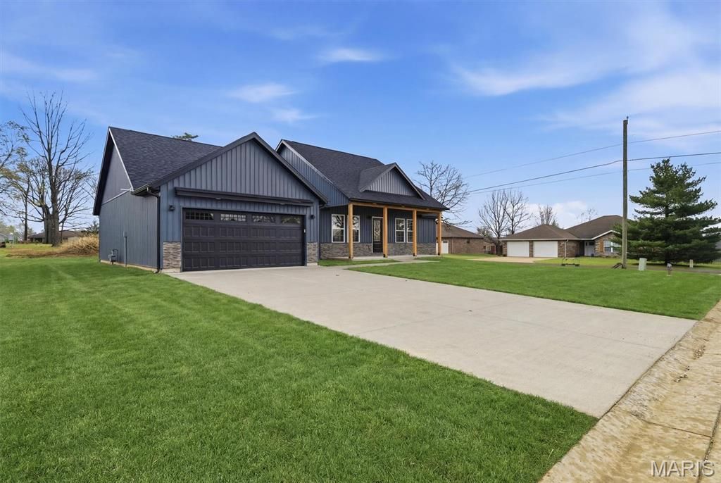 Photo of 2602 M- Country Drive, Mountain Grove, MO 65711 (MLS # 26020936)