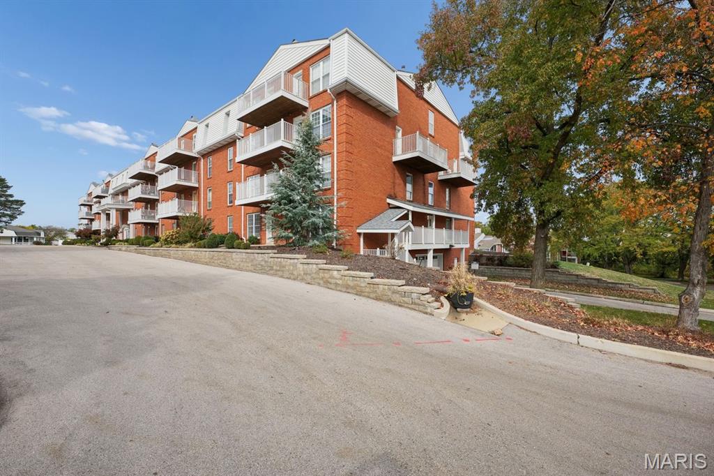 Manors At Village Green Condo - Residential