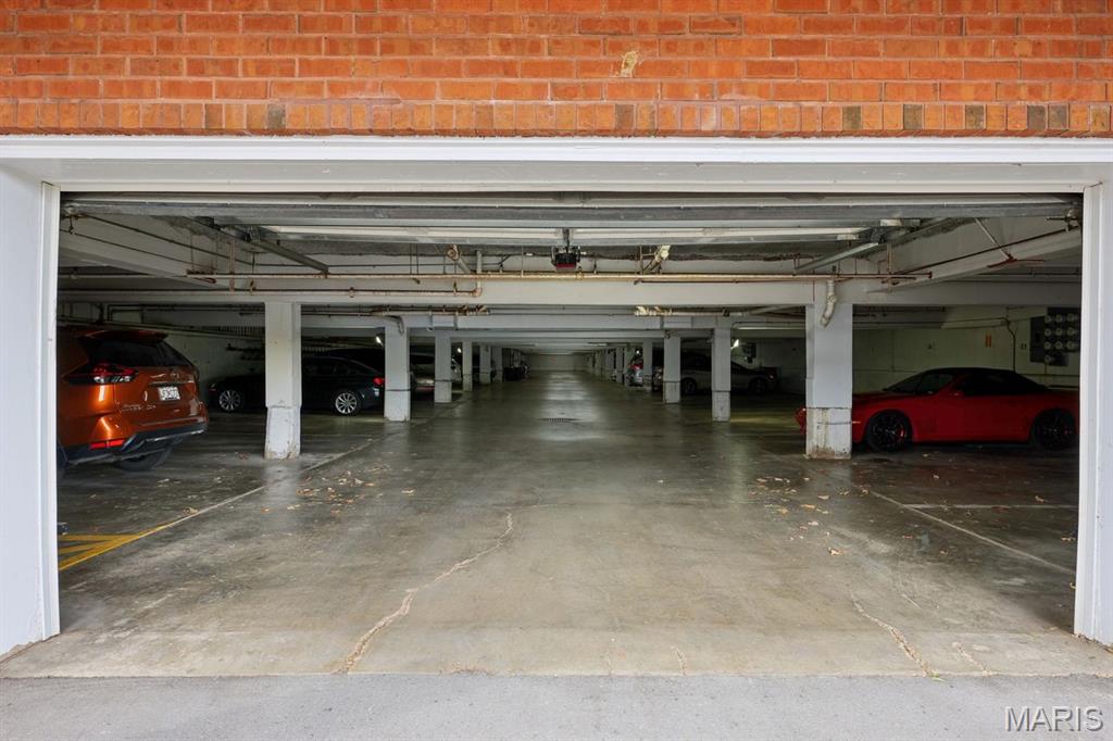 Manors At Village Green Condo - Residential