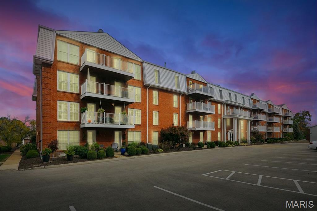 Manors At Village Green Condo - Residential