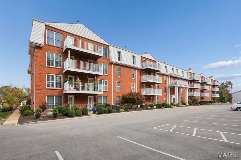 Manors At Village Green Condo - Residential
