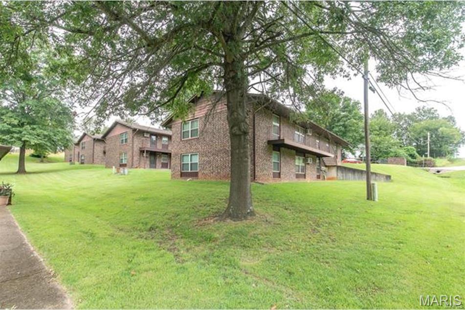 Doniphan Manor Apartments - Commercial Sale