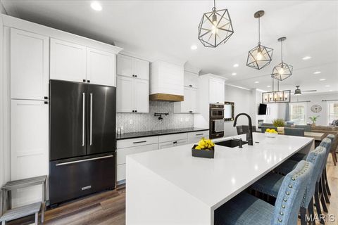 9 E Main Street Washington MO 63090