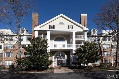 970 N Spoede Road 17 Creve Coeur MO 63146