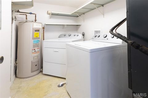 Tiny photo for 970 N Spoede Road #17, Creve Coeur, MO 63146 (MLS # 25082047)