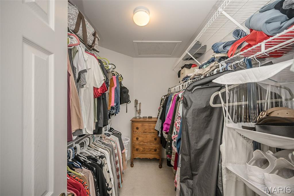 Treetop Condo Ph Ii - Residential