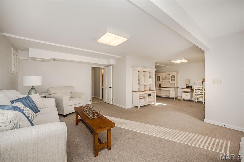 Treetop Condo Ph Ii - Residential