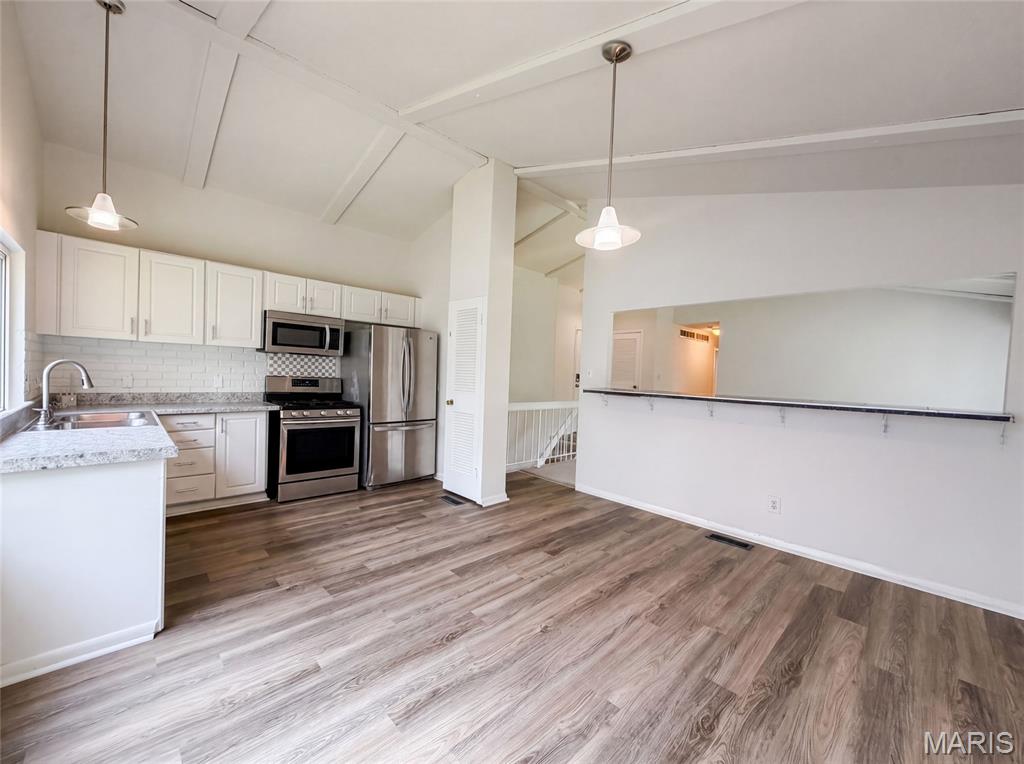 5277 Suntrail Drive