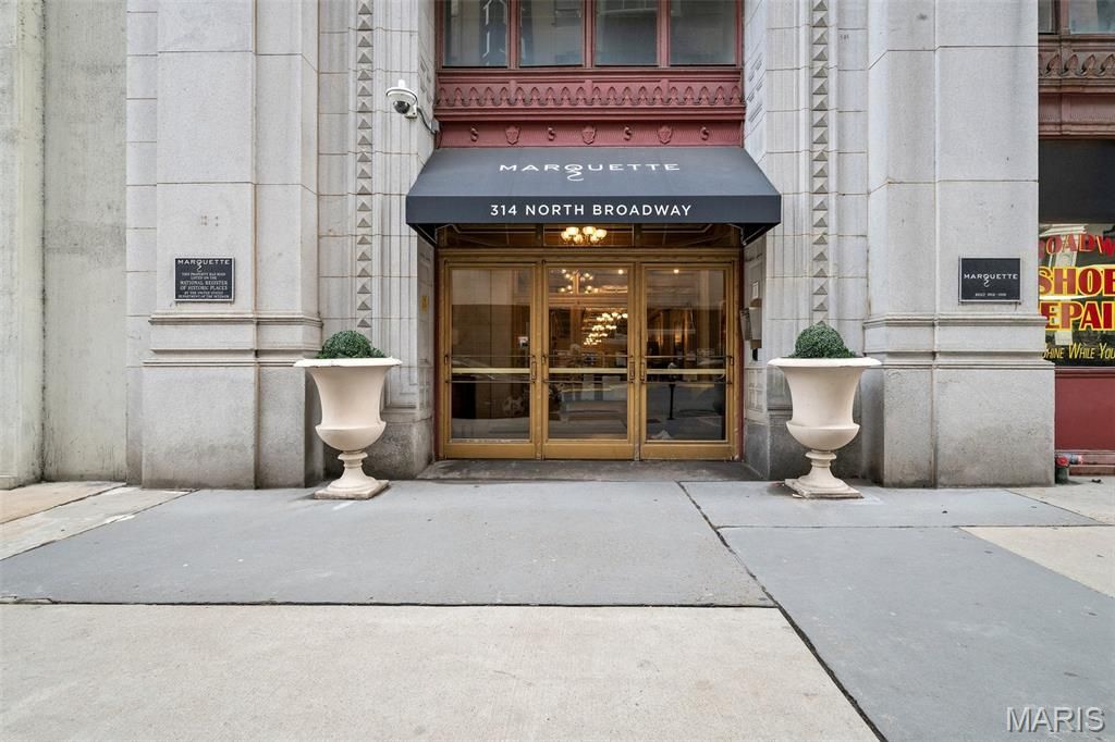 Photo of 314 N Broadway #803, St Louis, MO 63102 (MLS # 26013959)