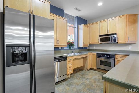 Tiny photo for 630 Emerson Road #206, Creve Coeur, MO 63141 (MLS # 25069476)