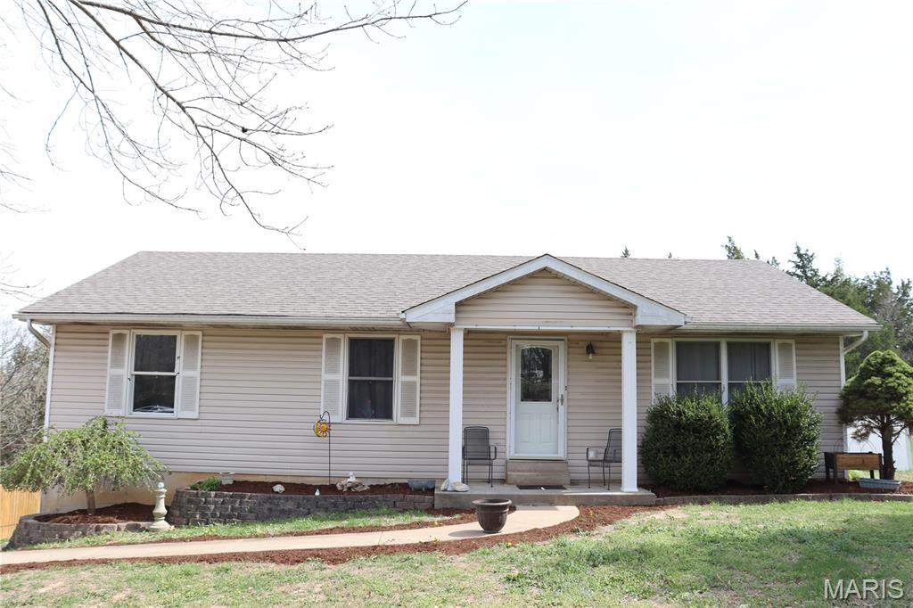 Photo of 13652 Klondike Road, De Soto, MO 63020 (MLS # 26019268)