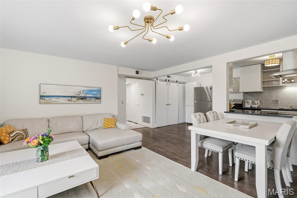 Cross Creek Condo Ph One Area - Residential