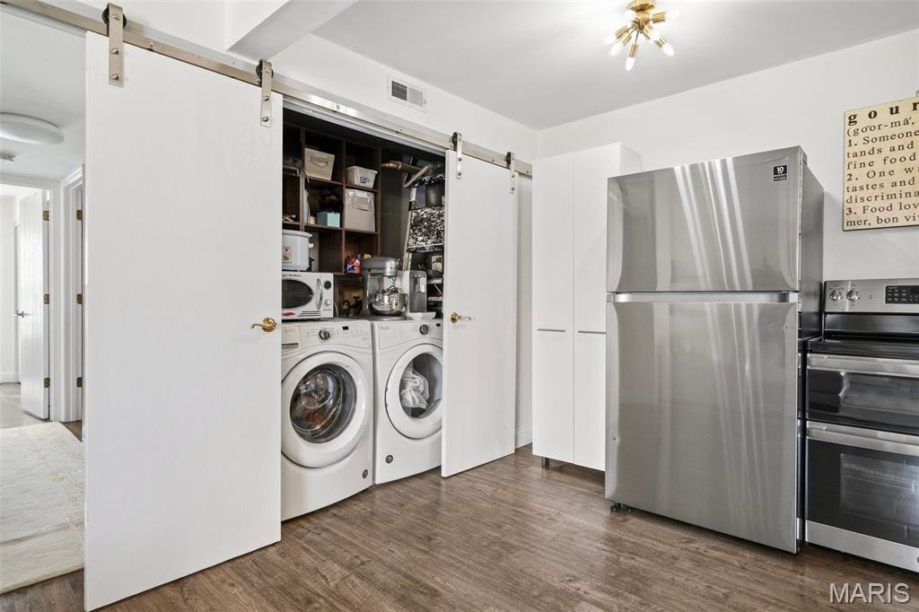 Cross Creek Condo Ph One Area - Residential