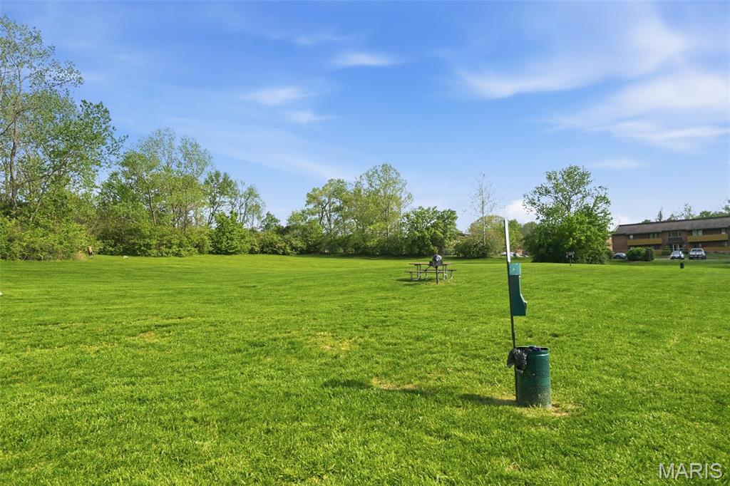 Cross Creek Condo Ph One Area - Residential