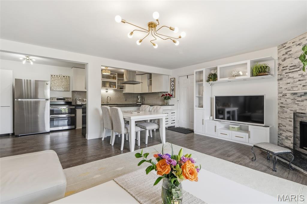 Cross Creek Condo Ph One Area - Residential