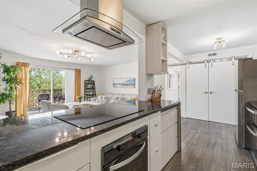 Cross Creek Condo Ph One Area - Residential