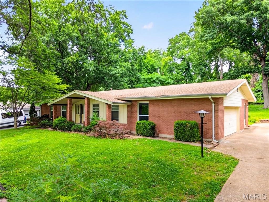 39 Grand Circle Drive