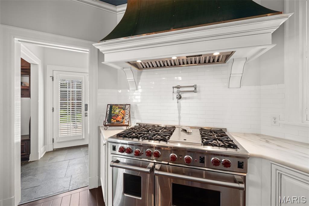 New Helfenstein Park - Residential