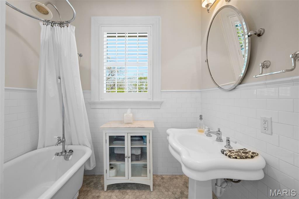 New Helfenstein Park - Residential