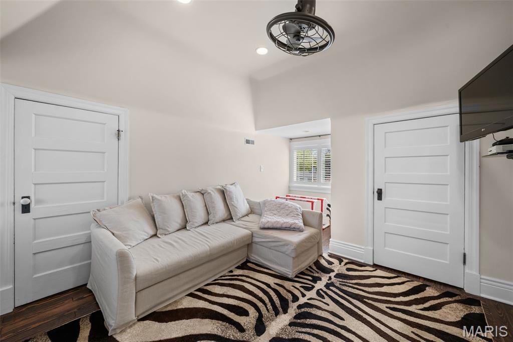 New Helfenstein Park - Residential